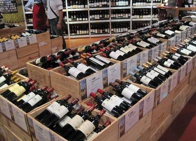 工廠附近開什么店好？中國(guó)名酒折扣店加盟利潤(rùn)可觀，飲料及茶葉零售前景分析